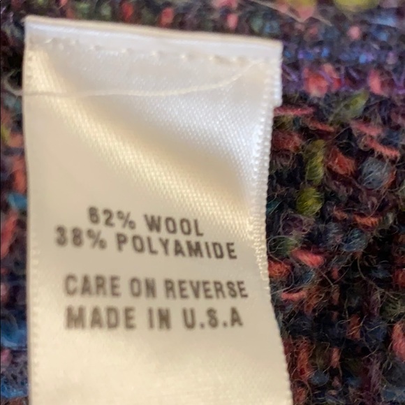 FIBERS by Barbara Lesser Wool Blend Shawl - Picture 4 of 5